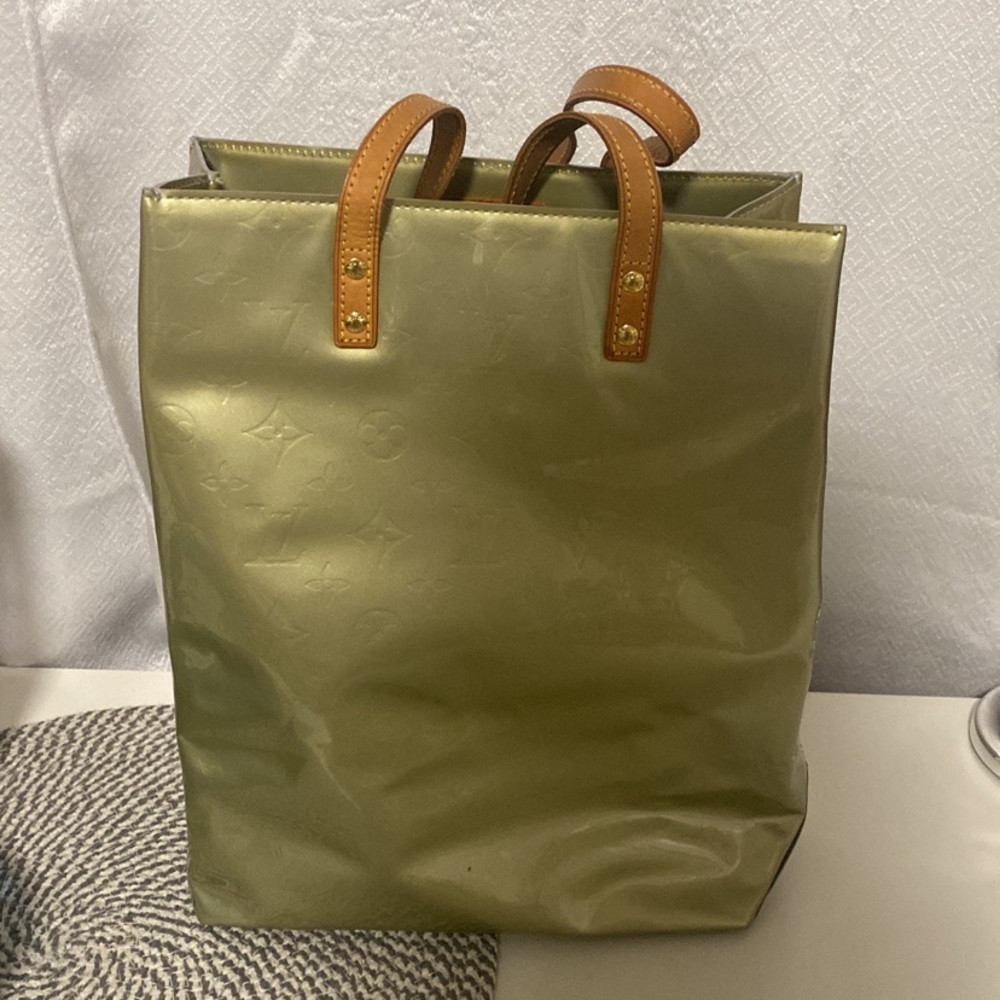 Louis Vuitton vernis mm bag